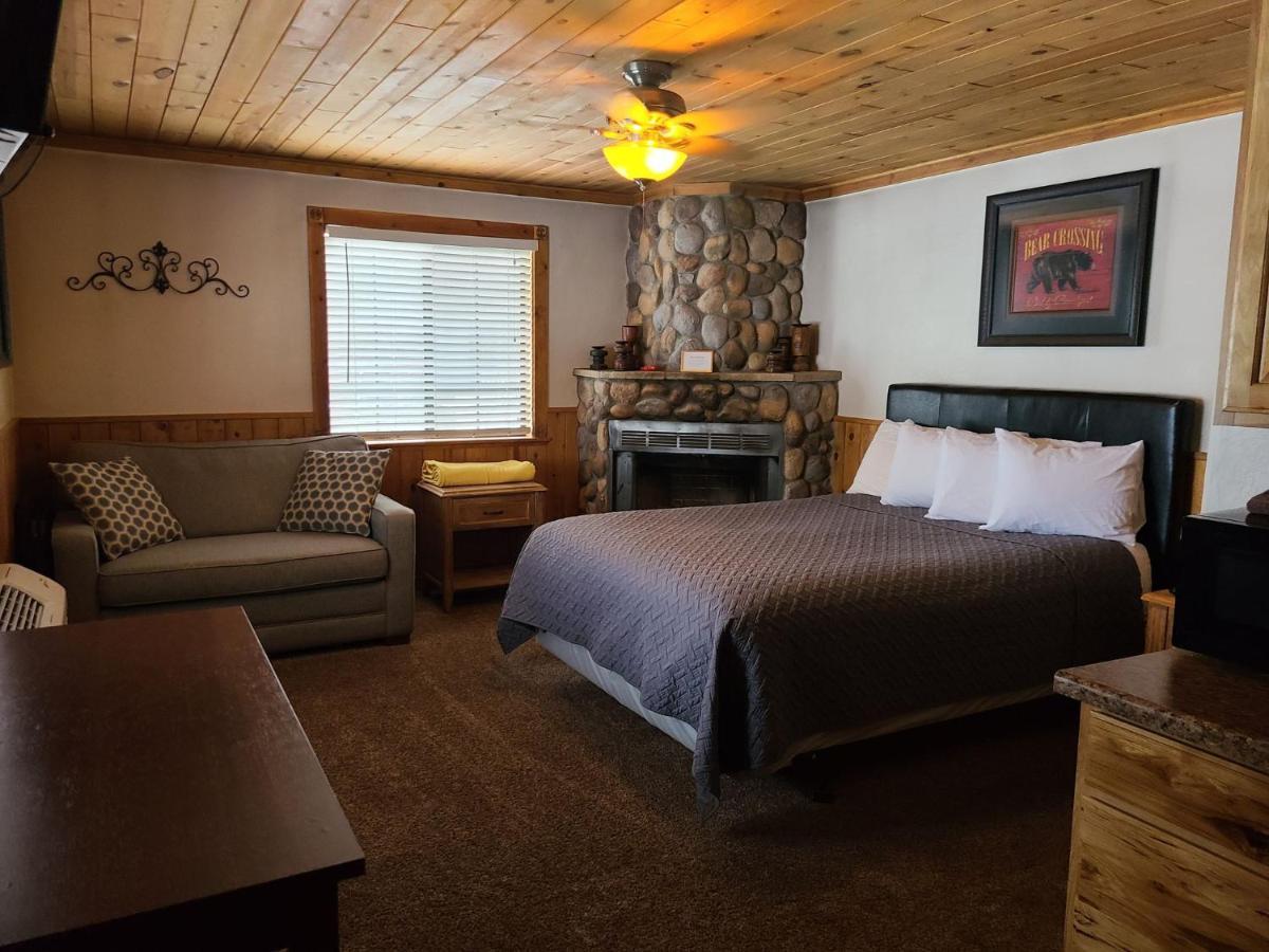 Lumbermen'S Village パイントップ・レイクサイド エクステリア 写真