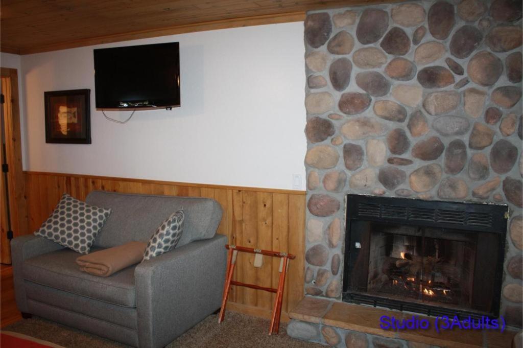 Lumbermen'S Village パイントップ・レイクサイド エクステリア 写真